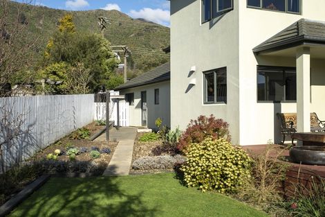 Photo of property in 71a Moana View Road, Waikawa, Picton, 7220