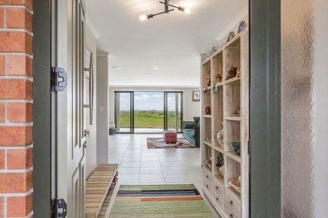 Photo of property in 304 Mainland Road, Kaipara Flats, Warkworth, 0984