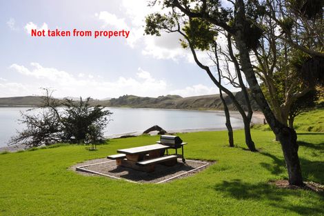 Photo of property in 66 Manu Drive, Kaiwaka, 0573