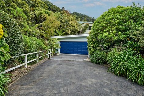Photo of property in 15 Waitohu Road, York Bay, Lower Hutt, 5013