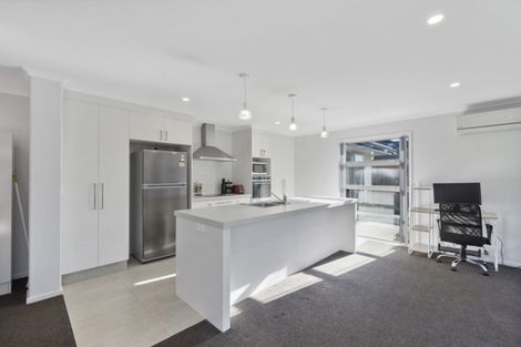 Photo of property in 58 Edgeview Crescent, Fitzroy, Hamilton, 3206