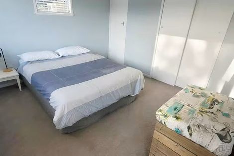 Photo of property in 12 Takarei Terrace, Mokau, 4376