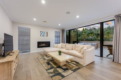 Photo of property in 36 Longshore Drive, Long Bay, Auckland, 0630