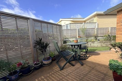 Photo of property in 9/169 Sturges Road, Henderson, Auckland, 0612