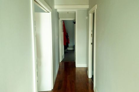 Photo of property in 4050 Great North Road, Glen Eden, Auckland, 0602