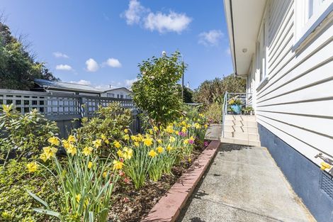 Photo of property in 2a Wilfred Street, Tawa, Wellington, 5028