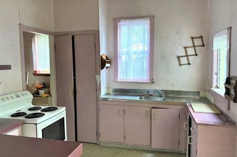 Photo of property in 77 King Street, Hikurangi, 0114