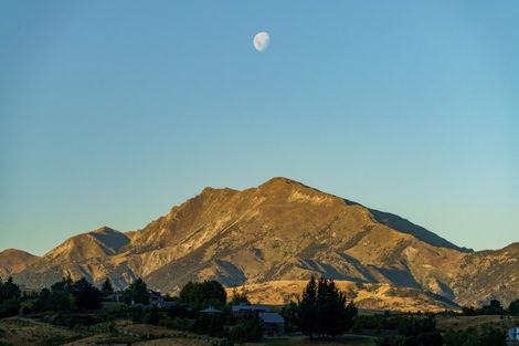 Photo of property in 86 Kings Drive, Wanaka, 9305