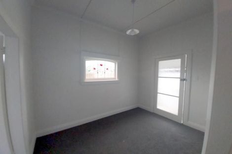 Photo of property in 8 Roxburgh Grove, Petone, Lower Hutt, 5012