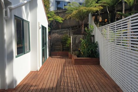 Photo of property in 2/21 Contessa Drive, Glenfield, Auckland, 0629