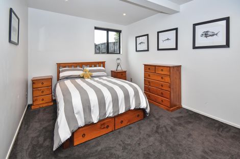 Photo of property in 21 Orinda Close, Botany Downs, Auckland, 2010