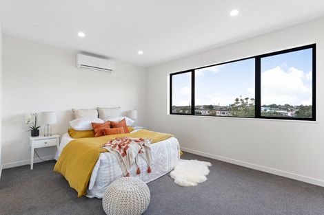 Photo of property in 6/388 Glenfield Road, Glenfield, Auckland, 0629