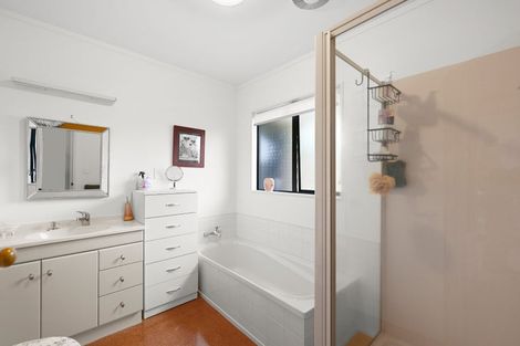 Photo of property in 14 Rogers Place, Fairview Downs, Hamilton, 3214