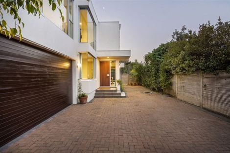 Photo of property in 19a Peter Terrace, Castor Bay, Auckland, 0620