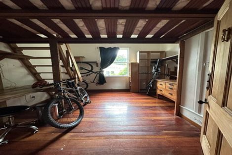 Photo of property in 43 Wilson Street, Newtown, Wellington, 6021