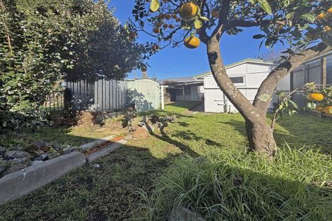 Photo of property in 17 Pandora Place, Pakuranga, Auckland, 2010