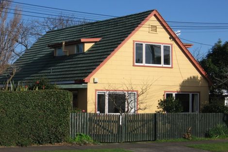 Photo of property in 6 Kent Crescent, Awapuni, Palmerston North, 4412