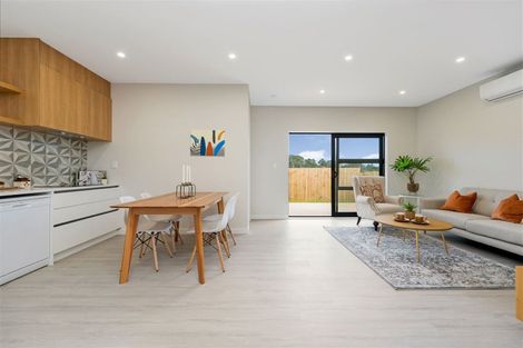 Photo of property in 34 Morus Road, Massey, Auckland, 0614