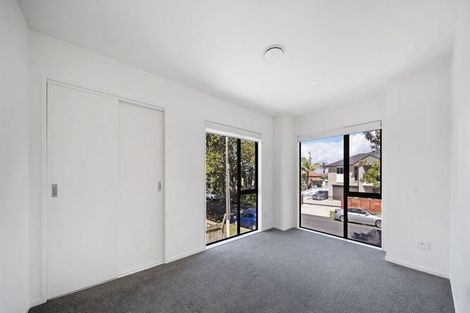 Photo of property in 64 Landscape Road, Papatoetoe, Auckland, 2025