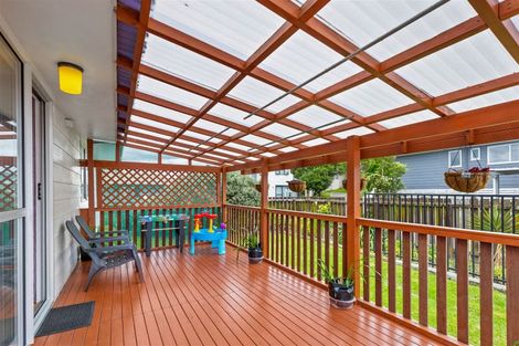 Photo of property in 2/146a Don Buck Road, Massey, Auckland, 0614