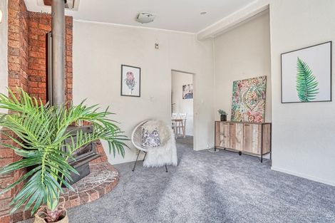 Photo of property in 28 Reynella Drive, Massey, Auckland, 0614