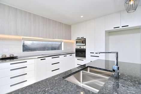 Photo of property in 36 Plover Avenue, Amberley, 7410