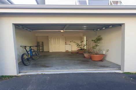 Photo of property in 12 South Karori Road, Karori, Wellington, 6012