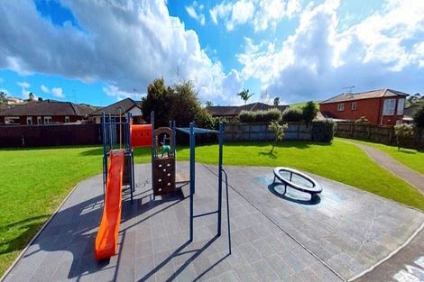 Photo of property in 6 Kuripaka Crescent, The Gardens, Auckland, 2105