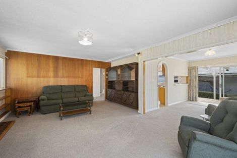Photo of property in 42 Queens Road, Glen Avon, New Plymouth, 4312