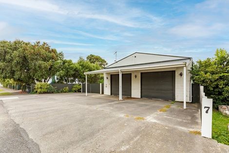 Photo of property in 7 Collins Street, Waipawa, 4210