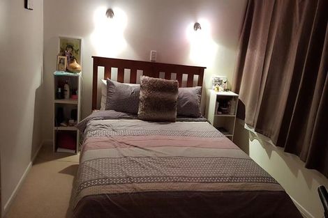 Photo of property in 1/7 Evelyn Place, Hillcrest, Auckland, 0627