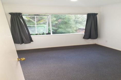 Photo of property in 1/35 Witheford Drive, Bayview, Auckland, 0629