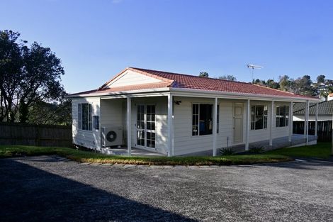 Photo of property in 24 Loughanure Place, Massey, Auckland, 0614