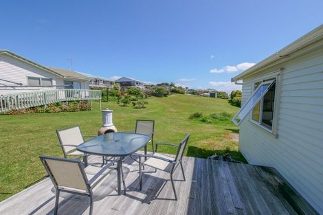 Photo of property in 9a Berghan Road, Coopers Beach, 0420