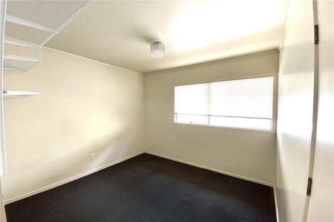 Photo of property in 42a Farwood Drive, Henderson, Auckland, 0612