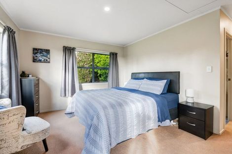 Photo of property in 11 Pineview Lane, Helensville, 0875