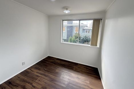 Photo of property in 9 William Souter Street, Forrest Hill, Auckland, 0620