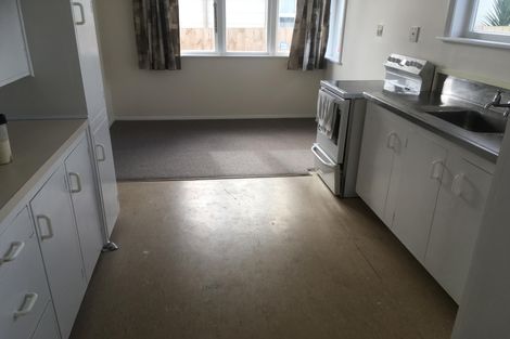 Photo of property in 44 Arimu Road, Papakura, 2110