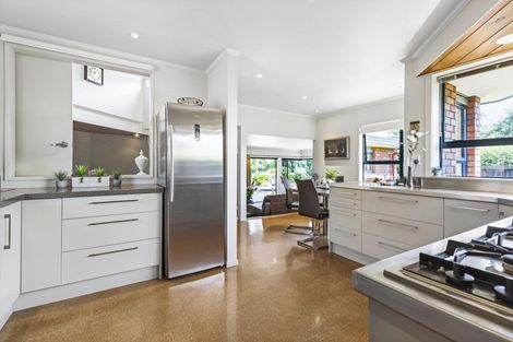 Photo of property in 5 Landell Place, Harrowfield, Hamilton, 3210