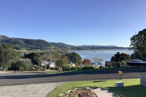 Photo of property in 4 Giles Way, Tanners Point, Katikati, 3177