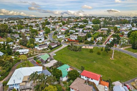 Photo of property in 2/73 Keegan Drive, Massey, Auckland, 0614