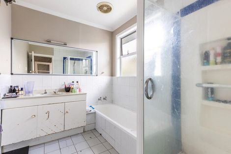 Photo of property in 150 Seaview Road, Westown, New Plymouth, 4310