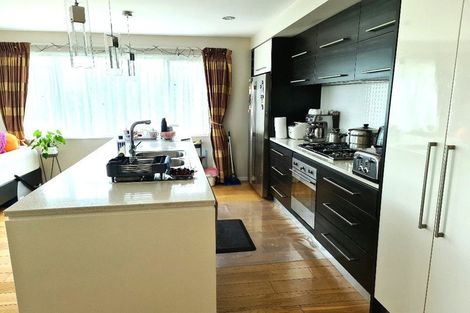 Photo of property in 5 Baker Street, Fairview Heights, Auckland, 0632