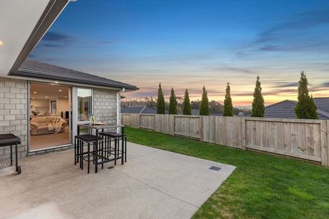 Photo of property in 9 Puhirake Crescent, Pyes Pa, Tauranga, 3112