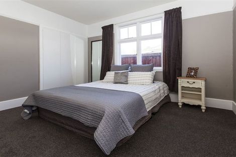 Photo of property in 2/25 Grassmere Street, Papanui, Christchurch, 8052