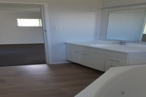 Photo of property in 32 Hythe Terrace, Mairangi Bay, Auckland, 0630