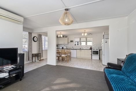 Photo of property in 14 Strand Crescent, Naenae, Lower Hutt, 5011