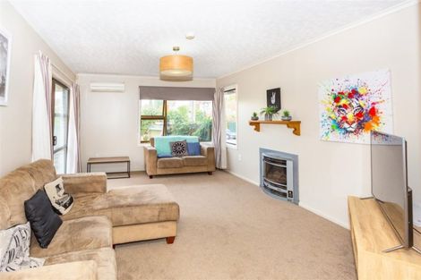 Photo of property in 2/39a Yardley Street, Avonhead, Christchurch, 8042