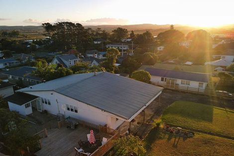 Photo of property in 31 Karaka Street, Helensville, 0800