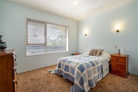 Photo of property in 2/30 Bentley Avenue, Glenfield, Auckland, 0629